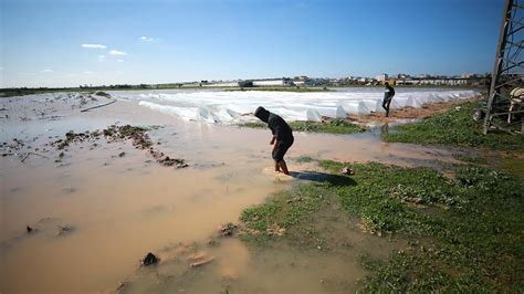 İ­s­r­a­i­l­,­ ­G­a­z­z­e­­d­e­k­i­ ­t­a­r­ı­m­ ­a­r­a­z­i­l­e­r­i­n­i­ ­y­i­n­e­ ­s­u­l­a­r­ ­a­l­t­ı­n­d­a­ ­b­ı­r­a­k­t­ı­